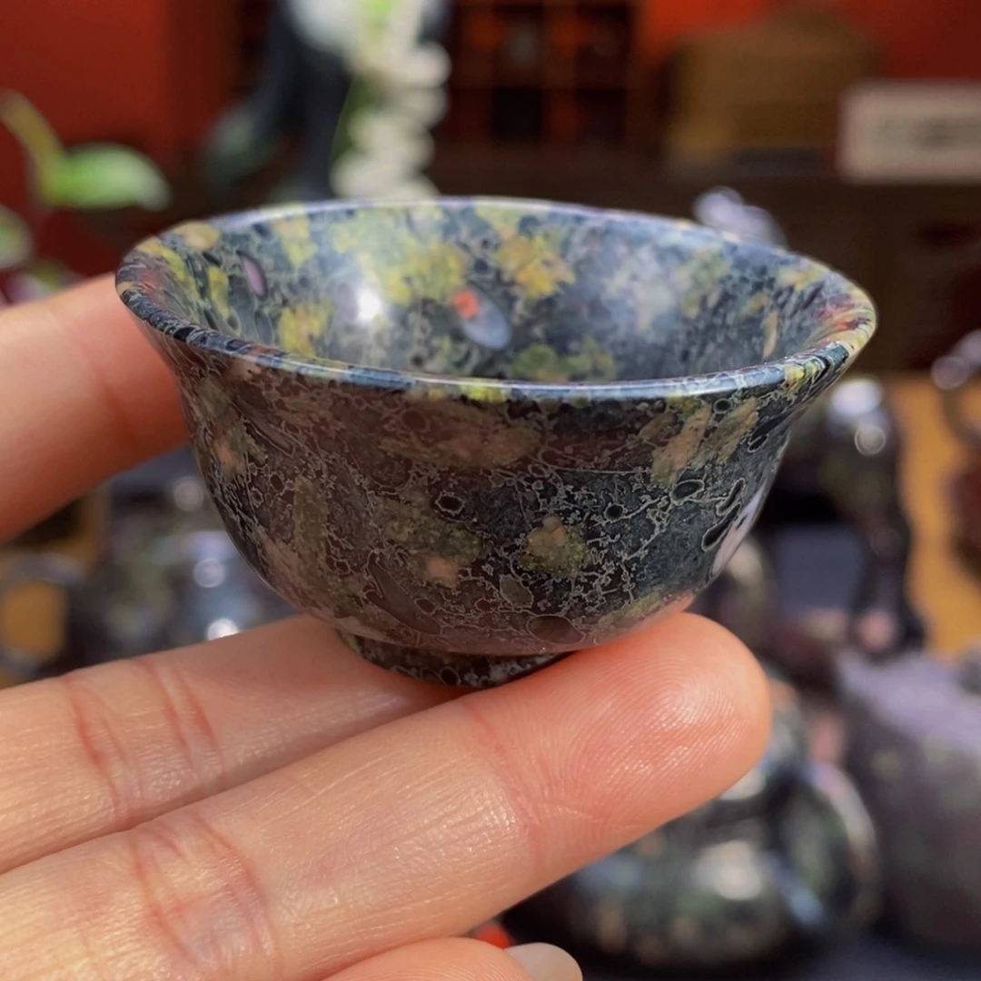 梅花玉精美梅花小口杯