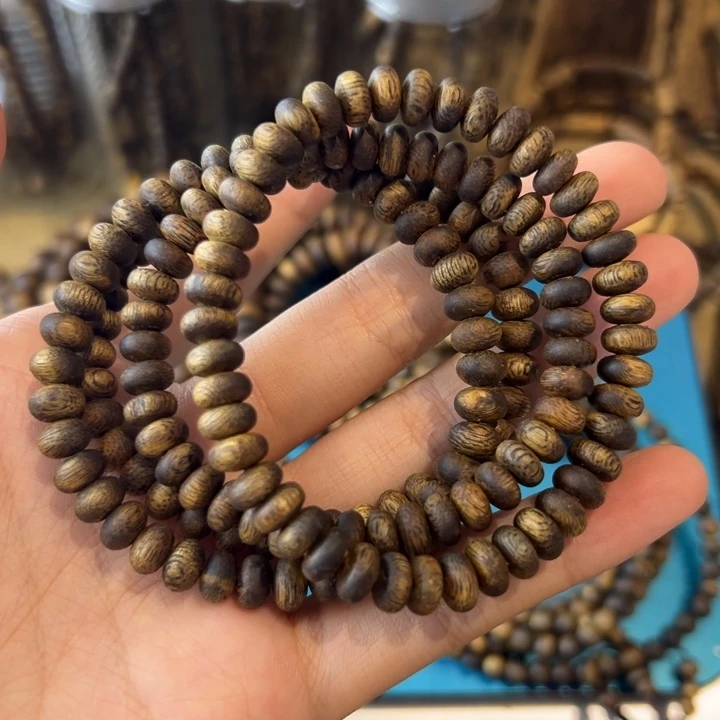 沉香碎屑沉香0.7算盘珠4克➕