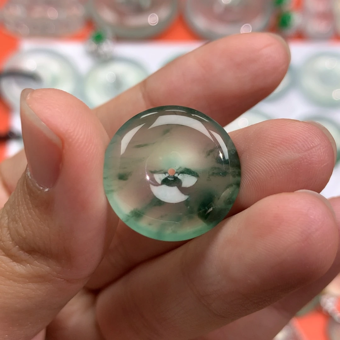 翡翠未镶嵌颈饰31