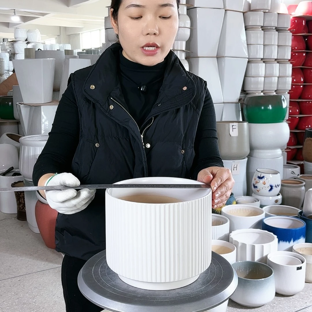 陶瓷口径20-16。亚白