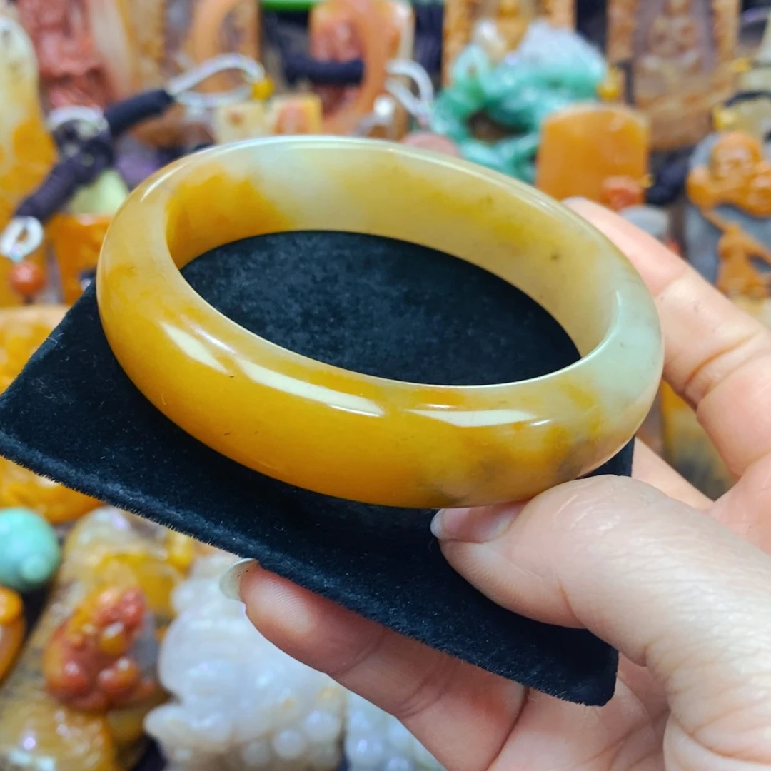 未镶嵌石英质玉（黄龙玉）吊坠(不含链)