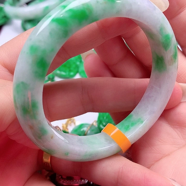 翡翠未镶嵌手镯翡翠手镯