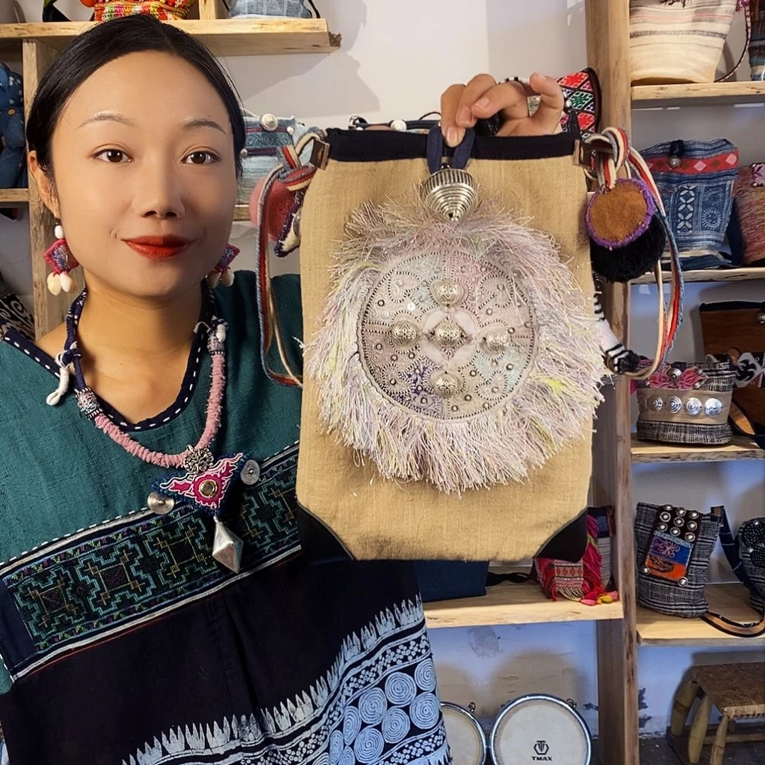 织绣手工制作工艺包包