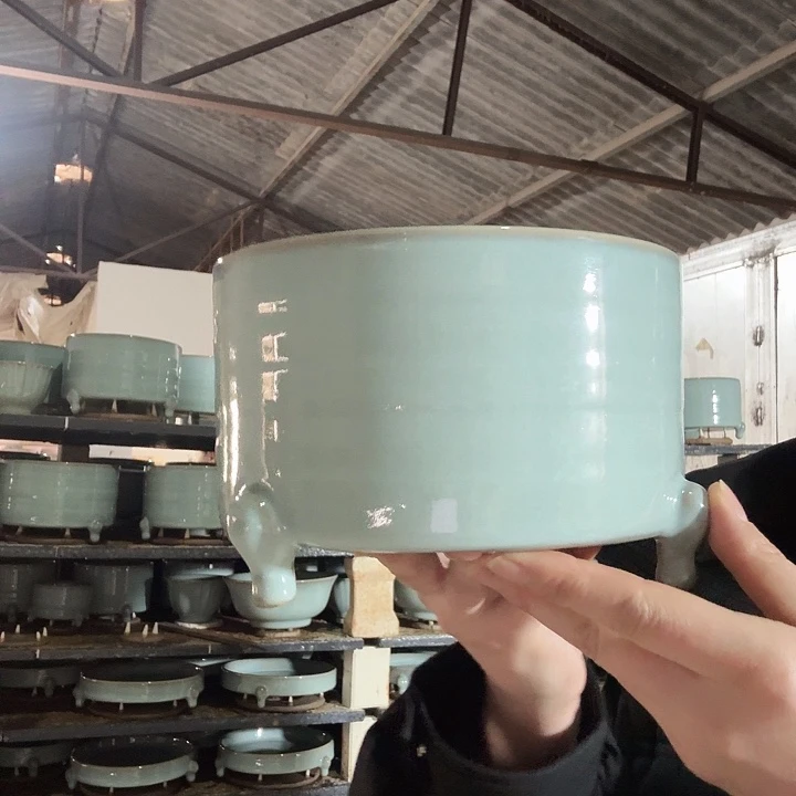 西****明微瑕汝窑天青釉大号弦纹樽