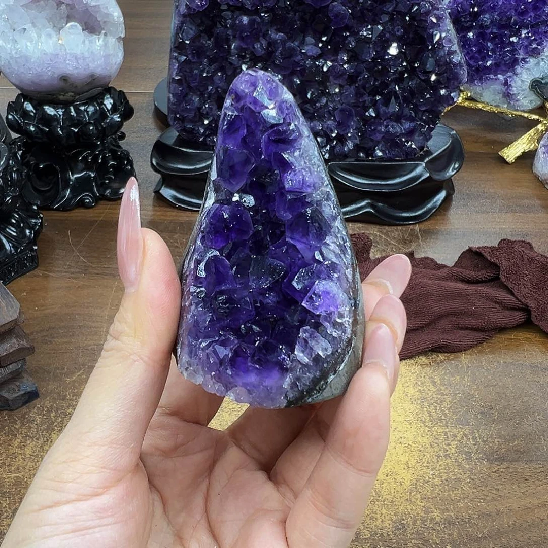 紫晶摆件未镶嵌天然晶体大型摆件未镶嵌