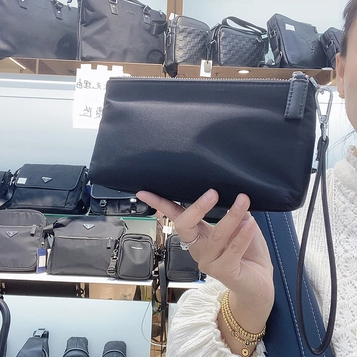 水牛剖层皮革布料