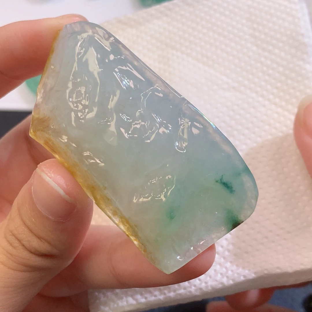 翡翠未镶嵌吊坠(不含链)64