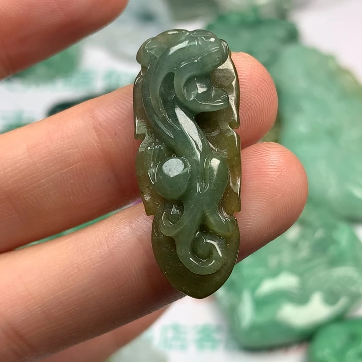 颈饰未镶嵌翡翠翡翠