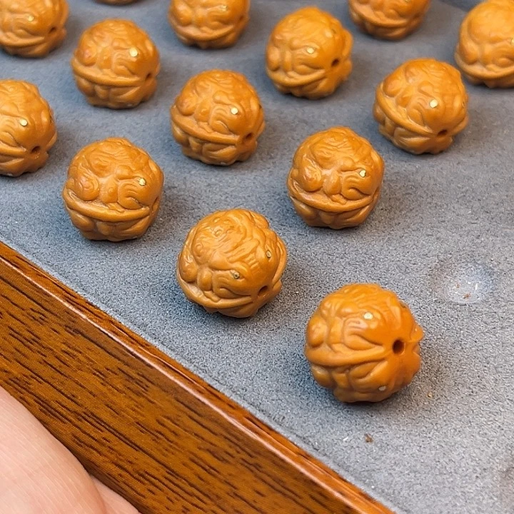 猴头核桃手串金蟾