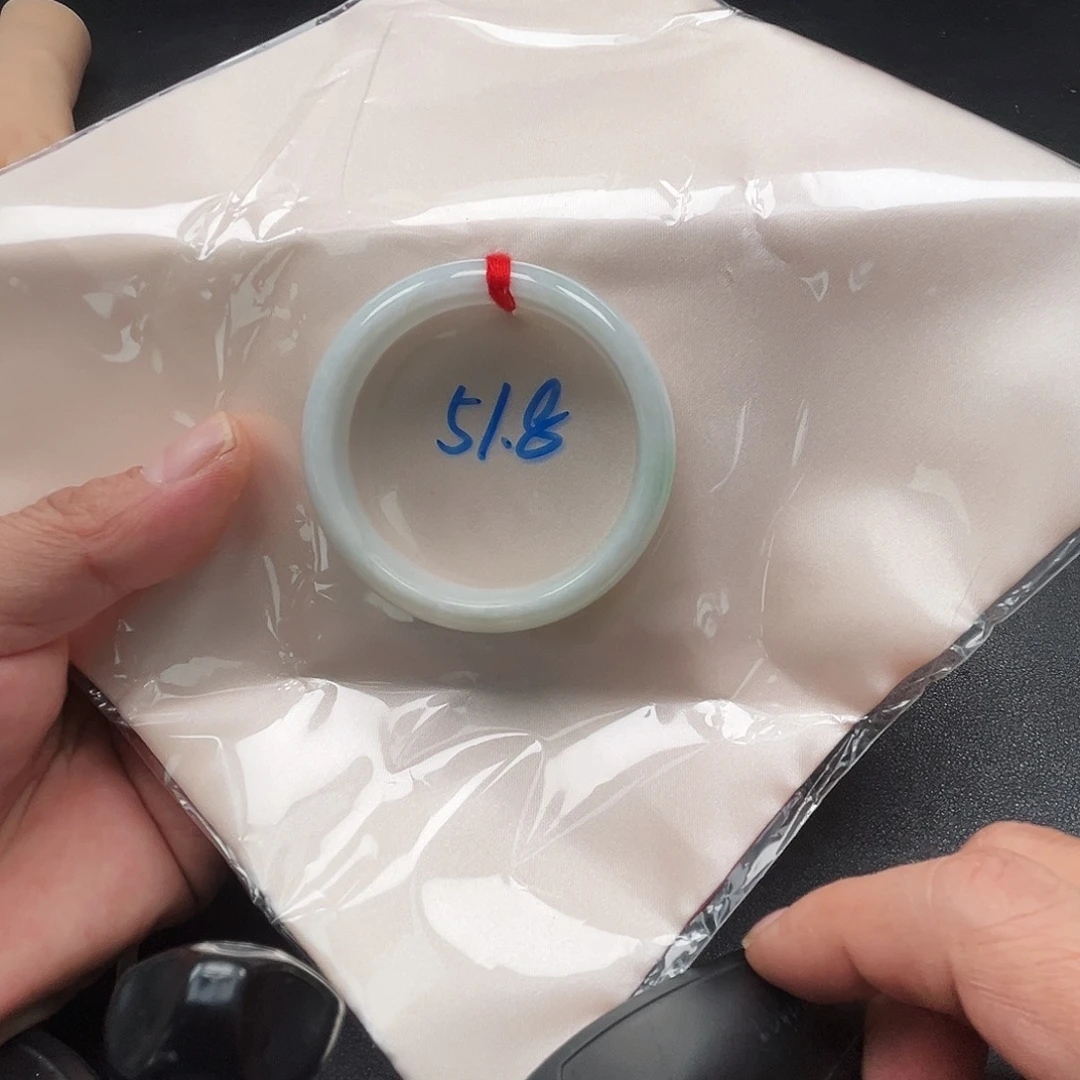 翡翠未镶嵌手镯手镯