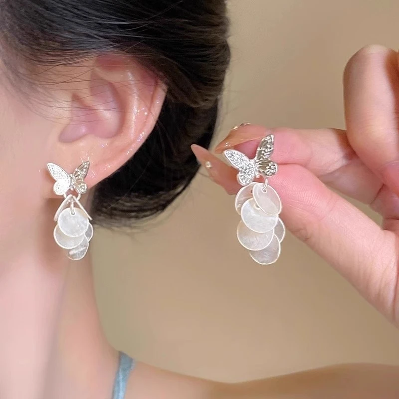 超仙蝴蝶贝壳流苏耳钉女新款小众设计感耳坠感度假风耳饰