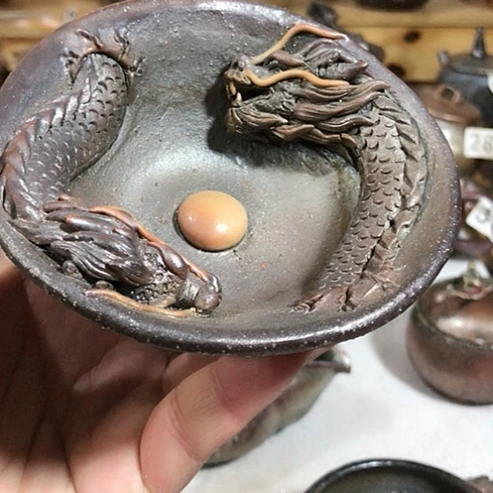 瓷片世**坤双龙戏珠的杯子