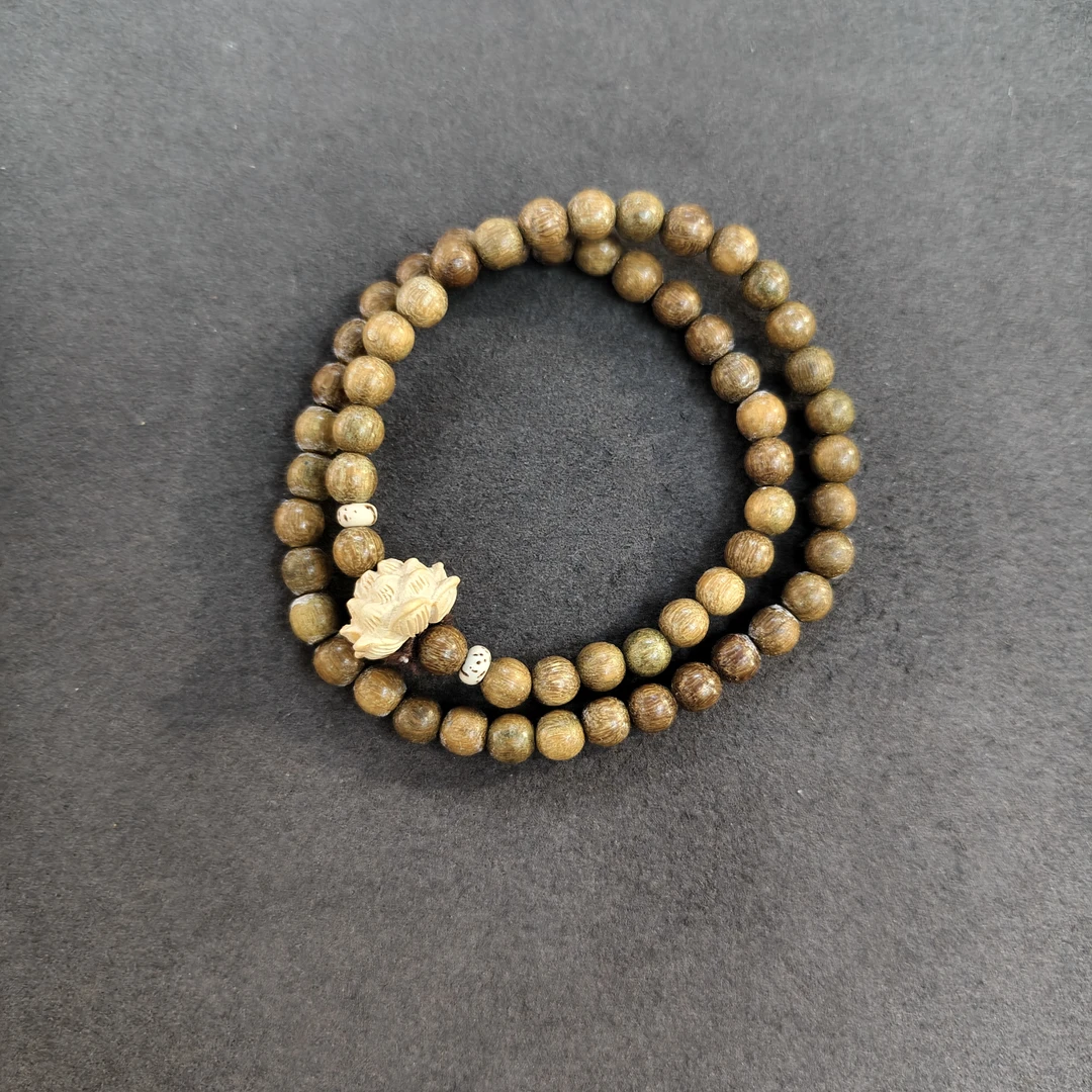 A137绿檀莲花双圈0055