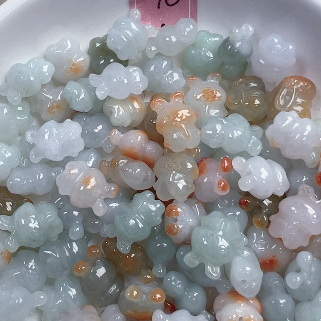 翡翠散珠翡翠生肖兔一个可挑