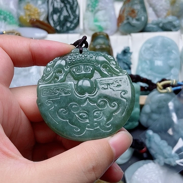 翡翠未镶嵌颈饰翡翠