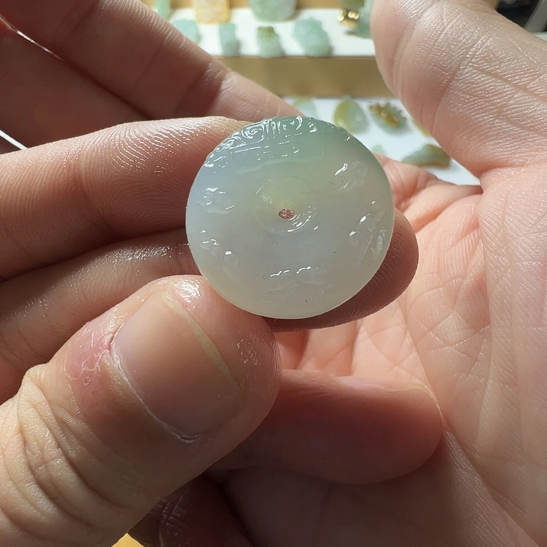 定制翡翠未镶嵌仿古扣