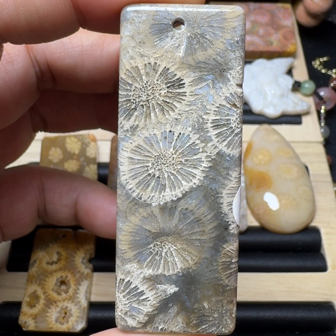硅化玉未镶嵌纯天然色有机玉石保真色
