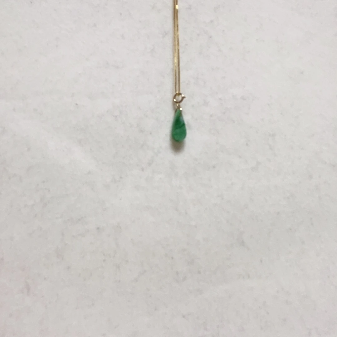 翡翠颈饰18K金镶嵌简单