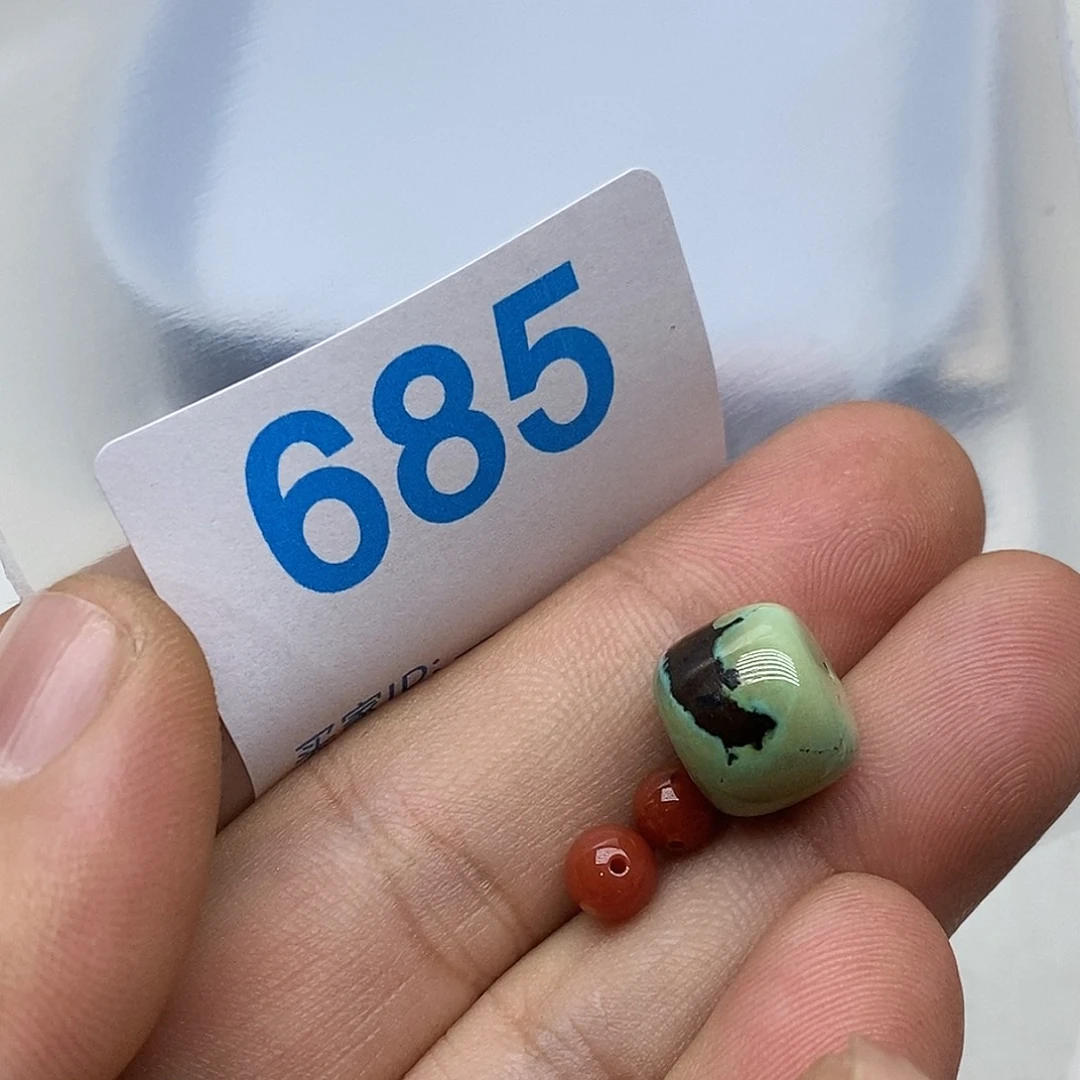 玛瑙/玉髓未镶嵌珠宝奇石