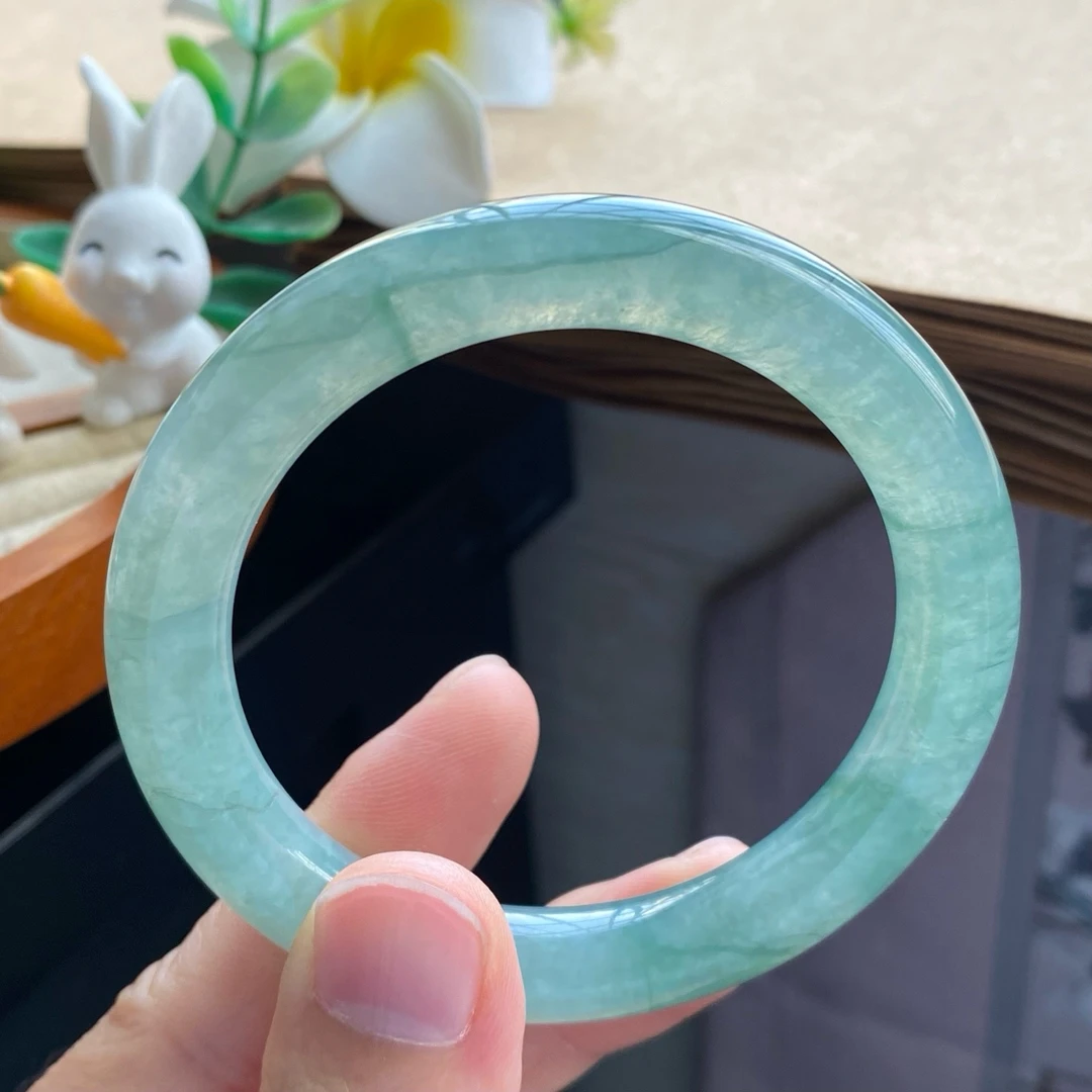 天然翡翠12.05批11479号53.3-9.6-9.3！圆条！湖水绿天然翡翠手镯