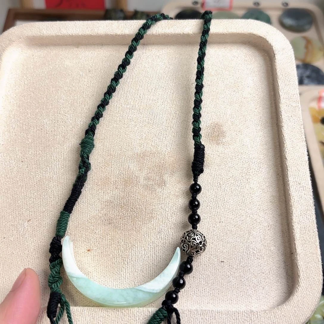 合金蛇纹石玉颈饰