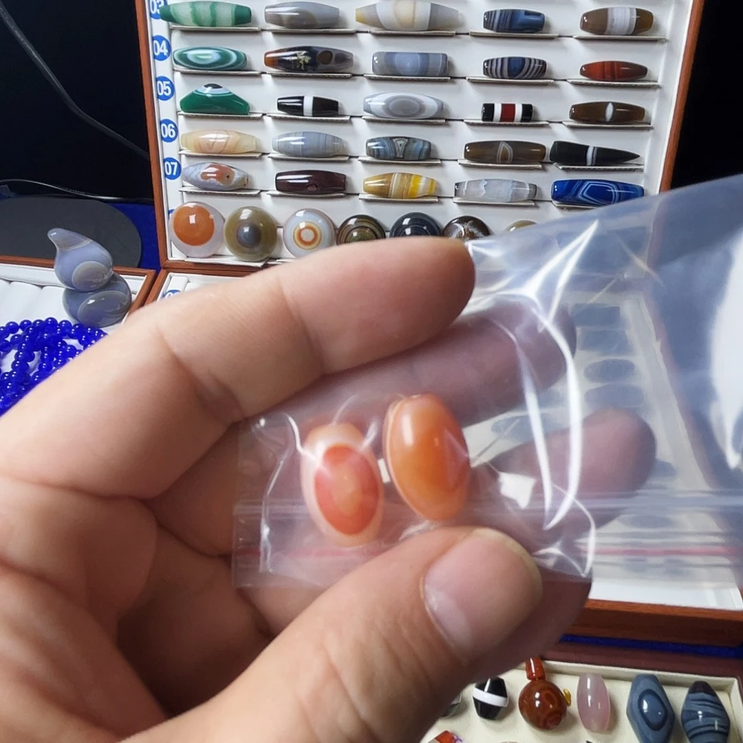 小***倌玛瑙/玉髓未镶嵌颈饰