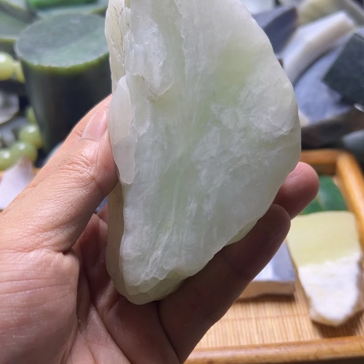 @****和田玉（糖玉）未镶嵌挂件