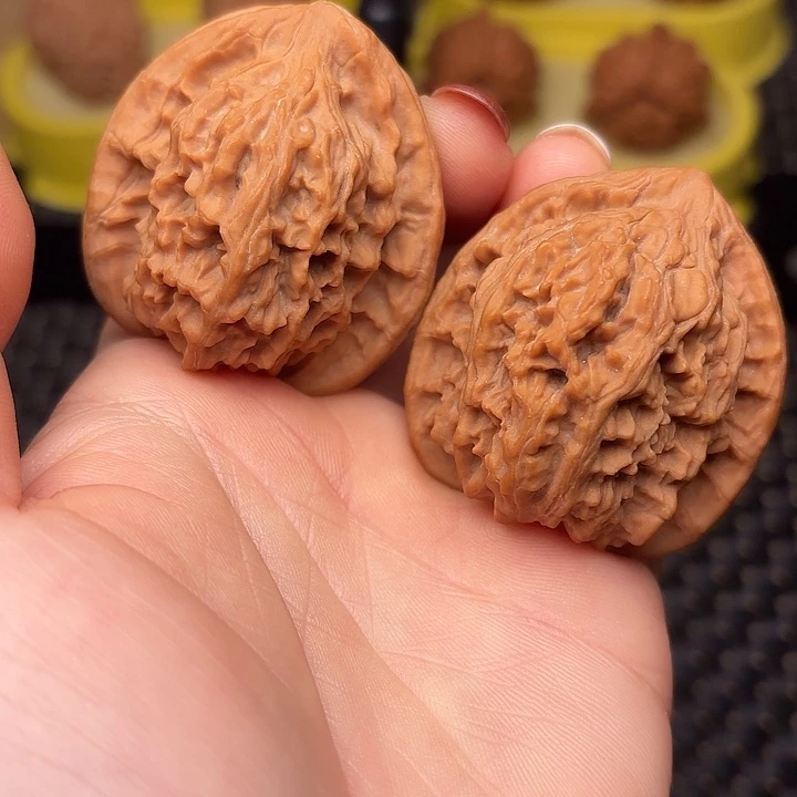 吊坠文玩核桃42红皮红狮子头