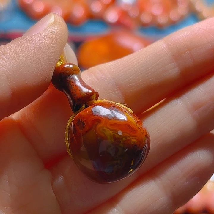 玛瑙/玉髓吊坠(不含链)未镶嵌莲