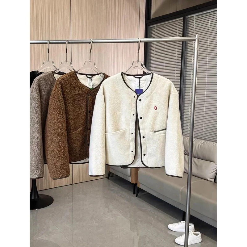 户外山系款小香风仿羊羔绒加厚保暖无领羽绒服1063