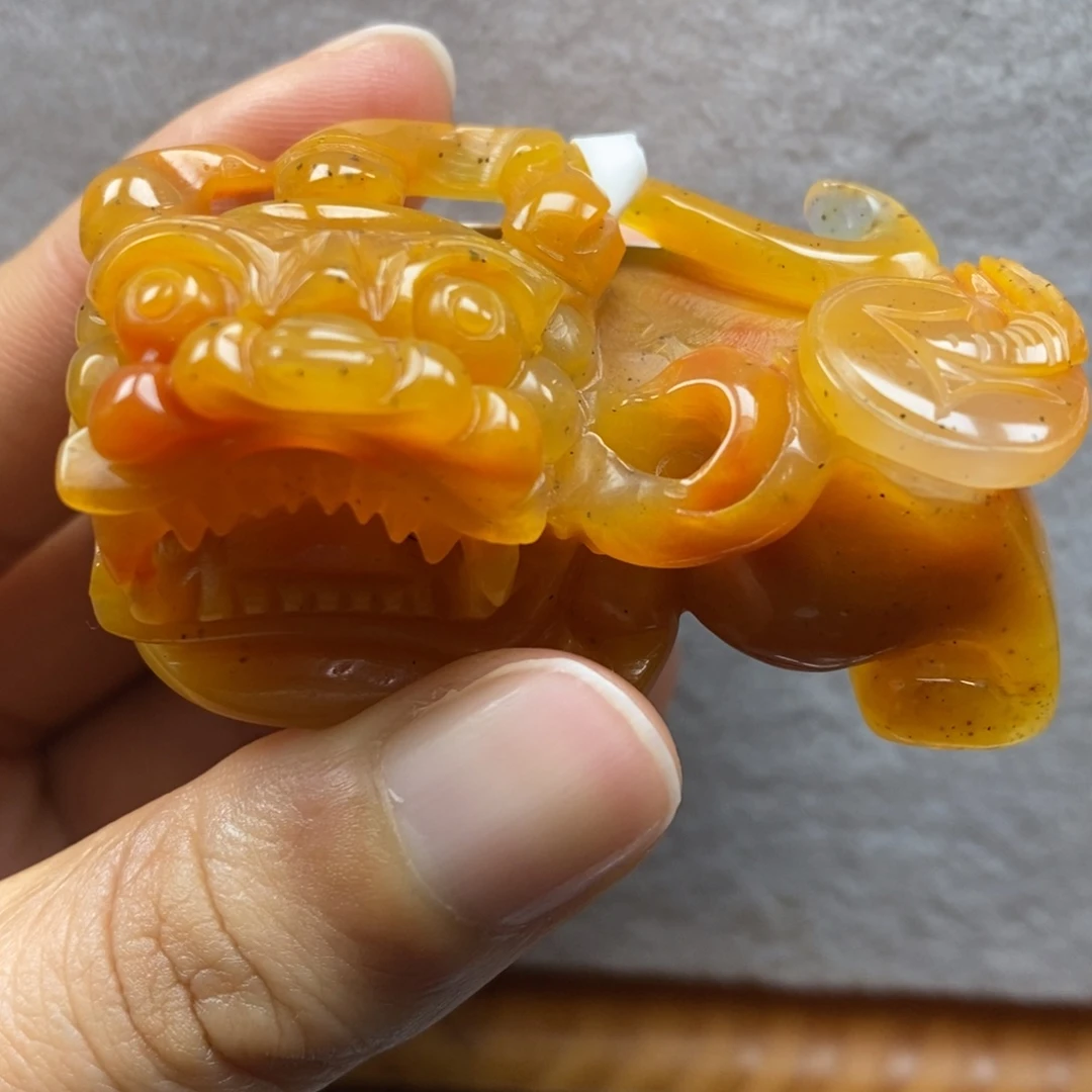 石英质玉（黄龙玉）合金颈饰