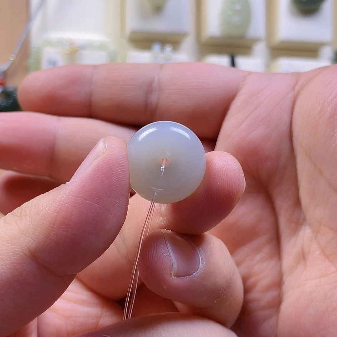 和田玉未镶嵌吊坠(赠链)