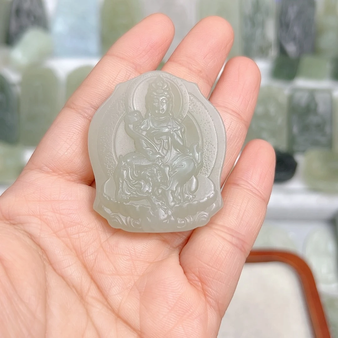 颈饰未镶嵌和田玉