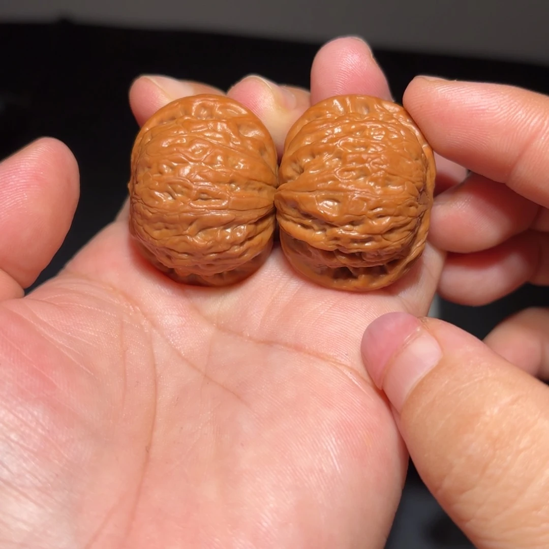 文玩核桃把件铁锤 35 尖有一只微修