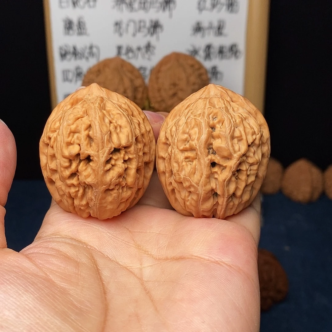 文玩核桃把件凤凰台