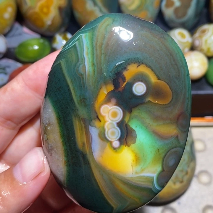 玛瑙/玉髓未镶嵌珠宝半成品