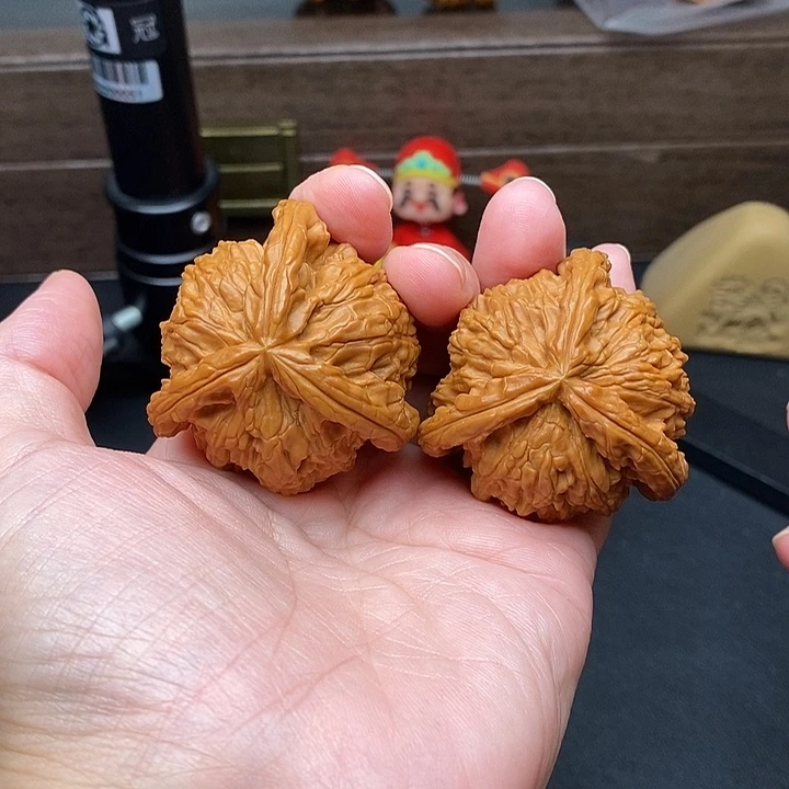 水***火文玩核桃把件白奔