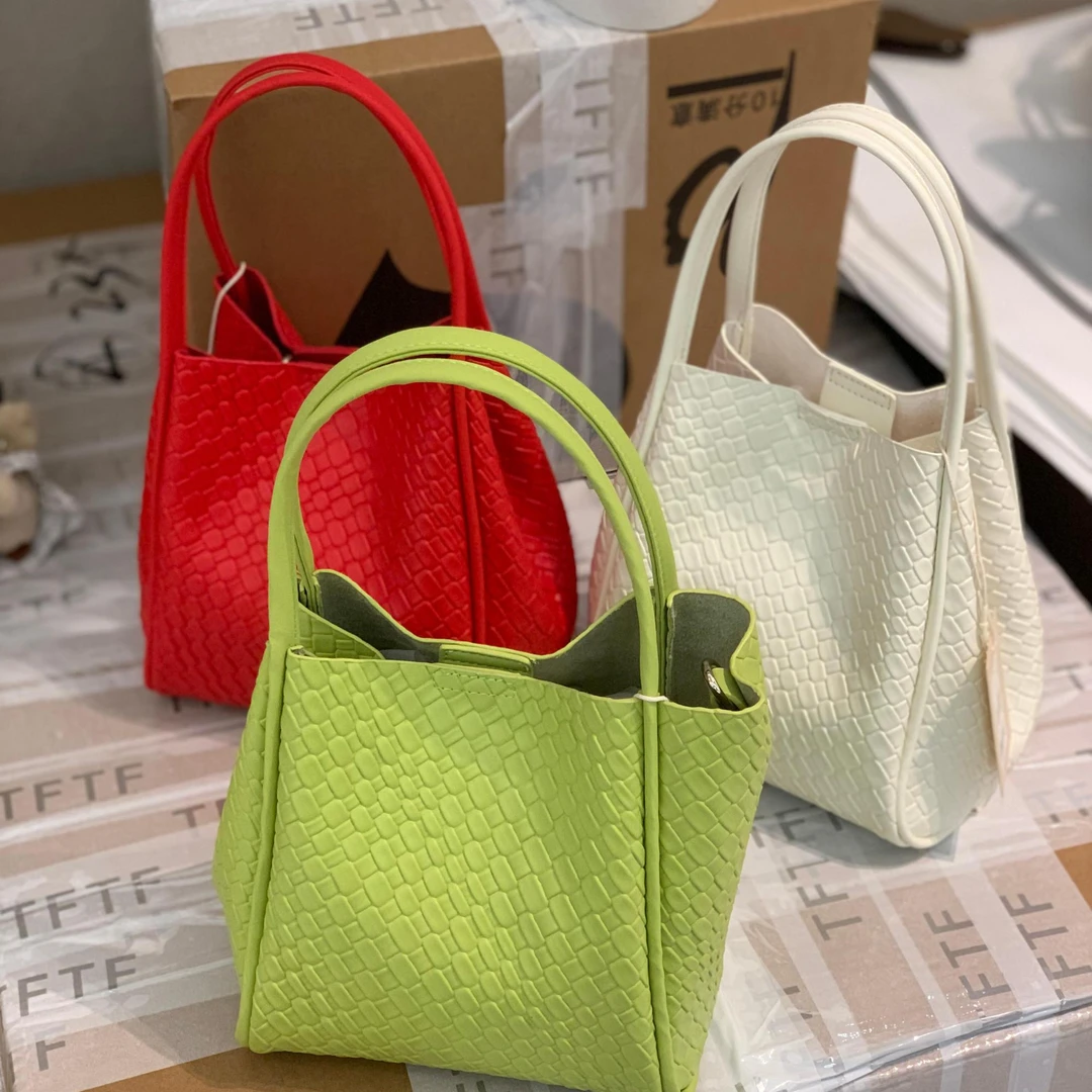 TF-小众高级时髦手提水桶包10213