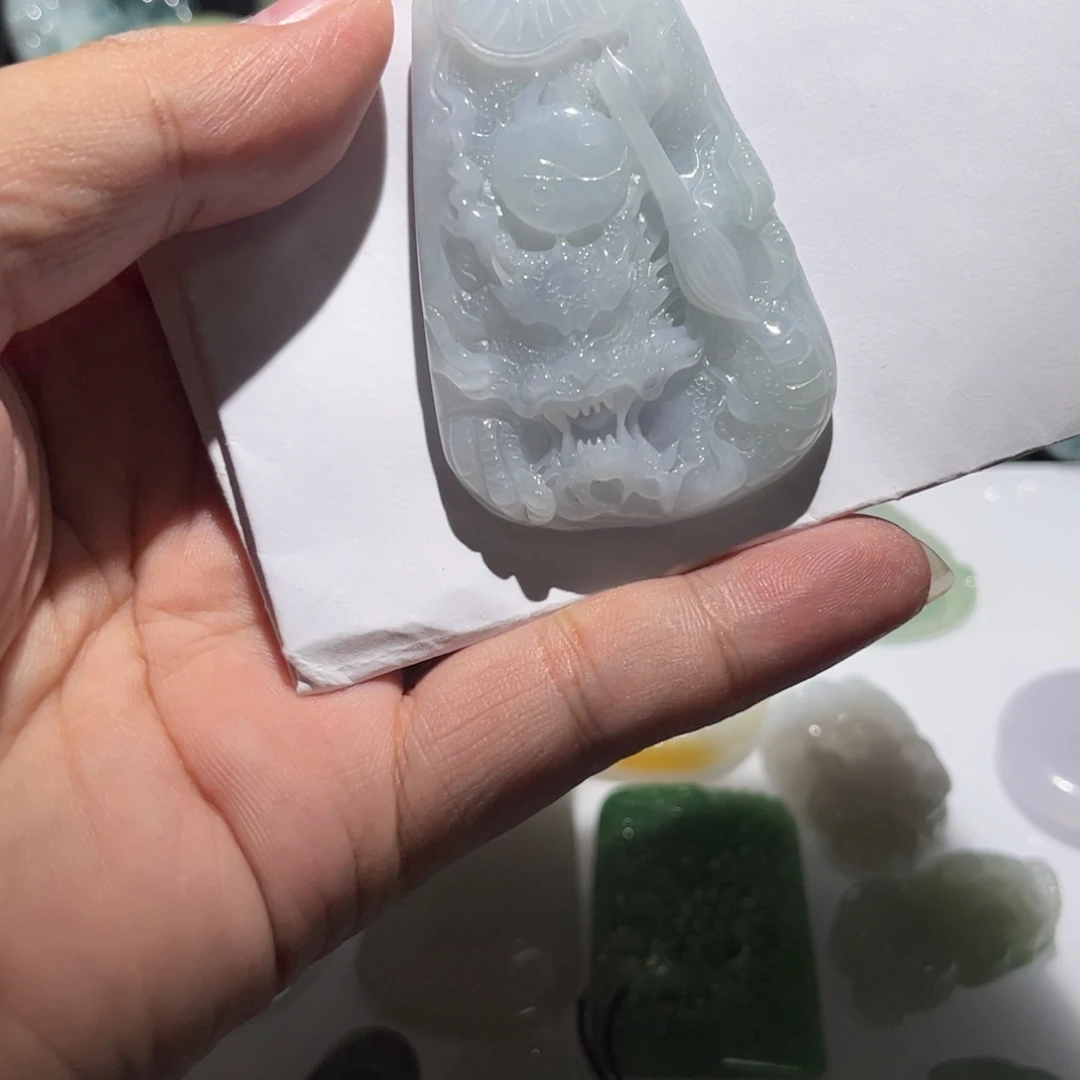 颈饰未镶嵌翡翠龙