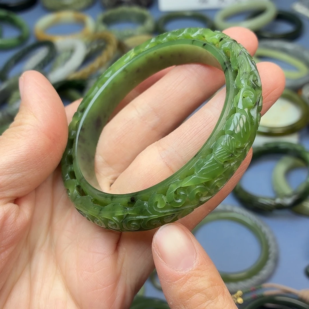 和田玉（碧玉）未镶嵌手镯002，圈口59.8mm缠枝莲镯