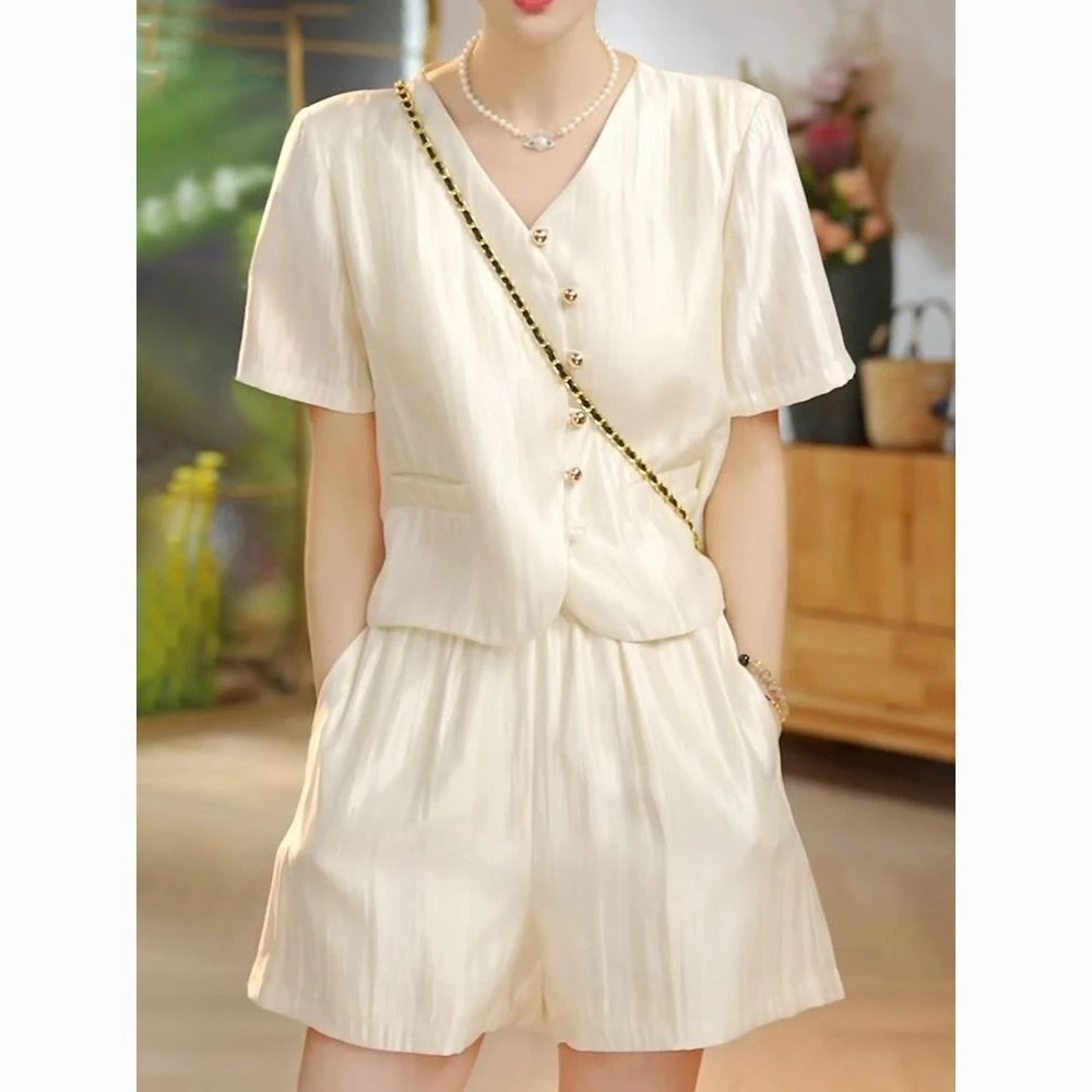 禾猫高贵小香风贵夫人纯色裤套装2025夏季新款显瘦短袖上衣+短裤