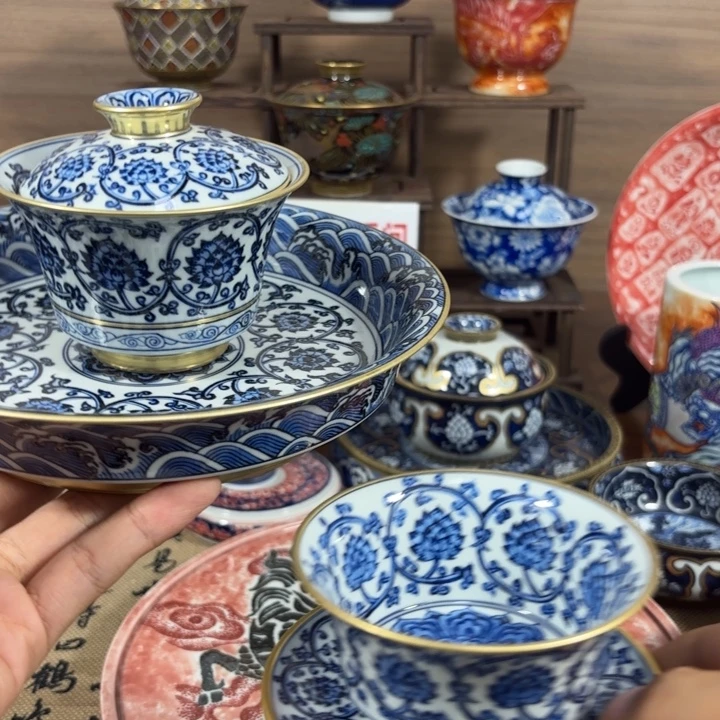 摆***人景德镇手工手绘陶瓷