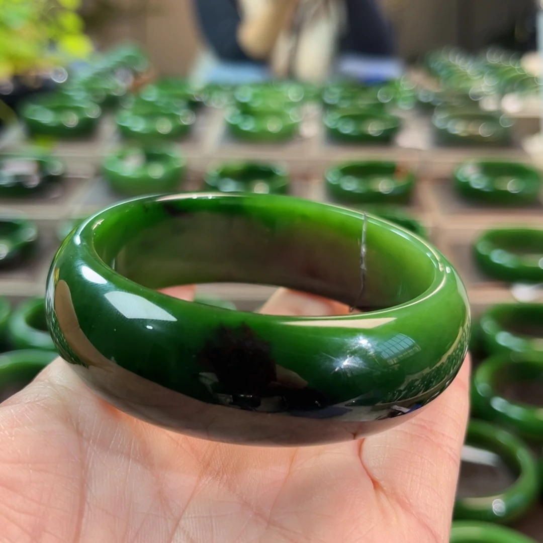 未镶嵌手镯和田玉（碧玉）