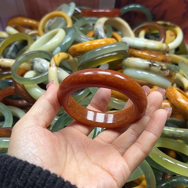 静***雅蛇纹石玉未镶嵌手镯