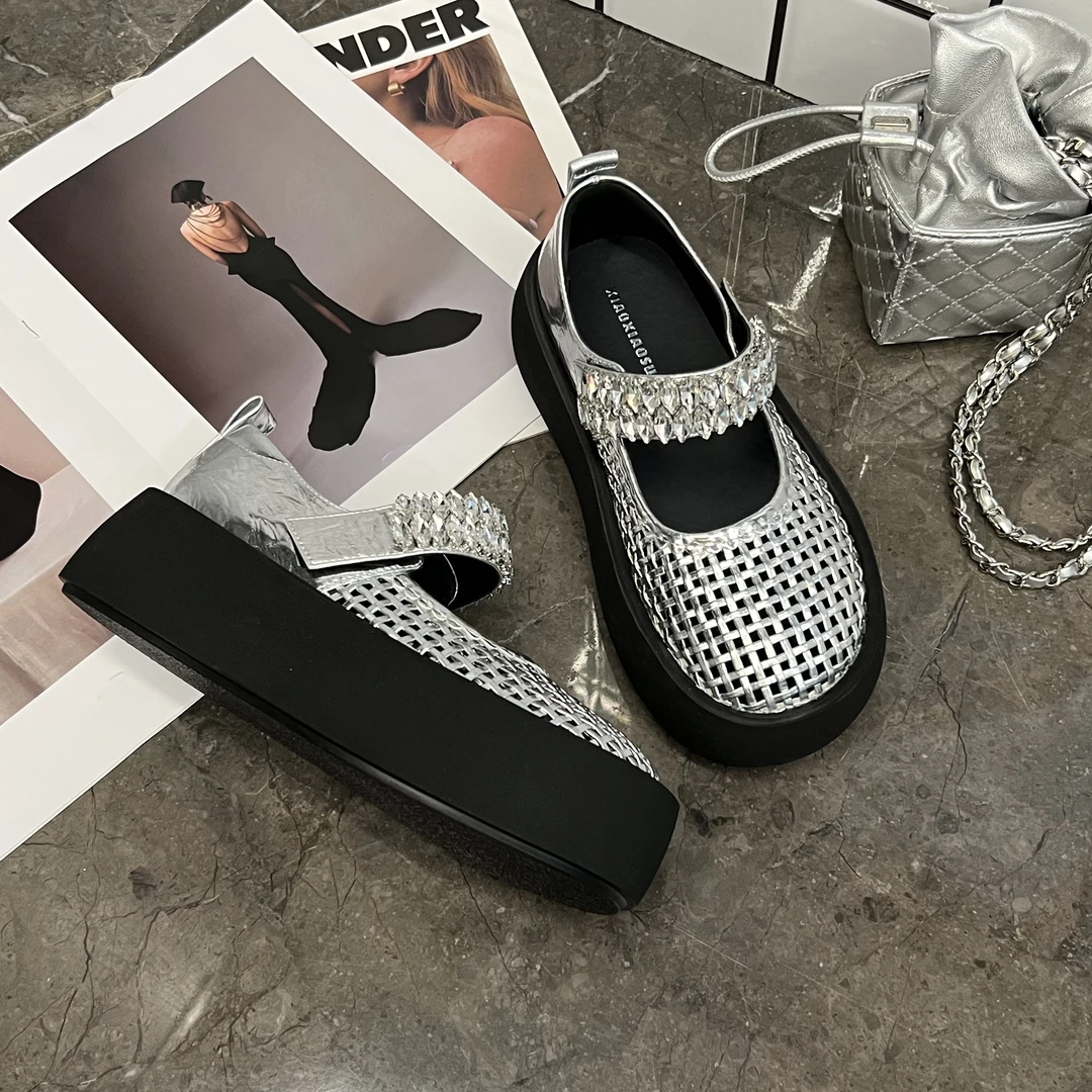 小小蔓-带钻玛丽珍时尚潮流编织透气休闲鞋夏季精致女鞋;EXX55488