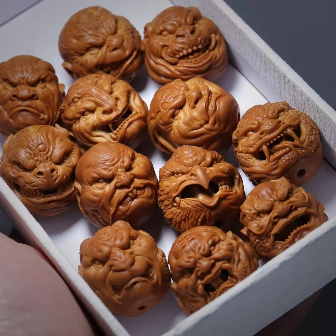 【生肖佛爷】果王料约2.2cm-山鬼原创监制纯手工-橄榄核雕
