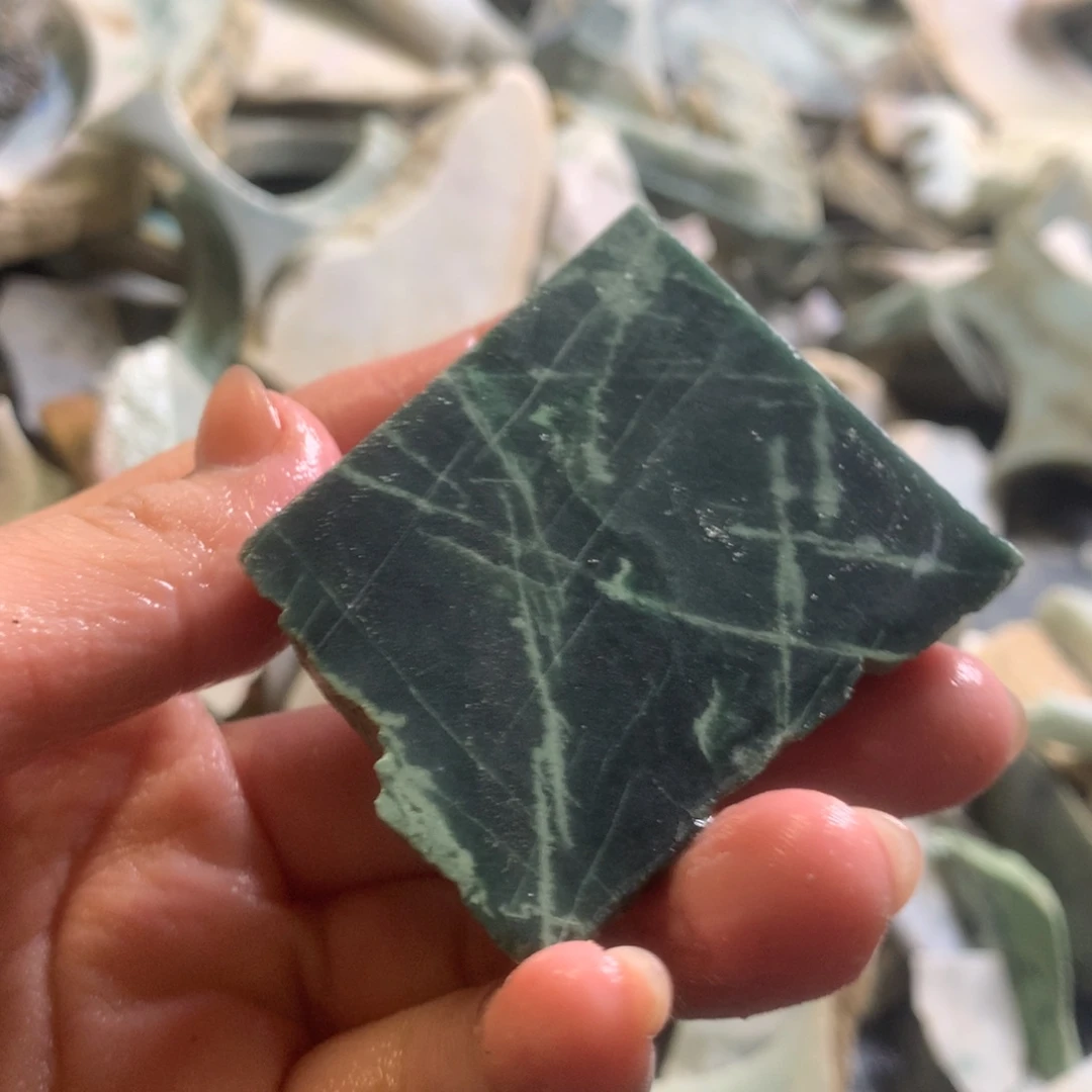 翡翠颈饰未镶嵌缅甸翡翠