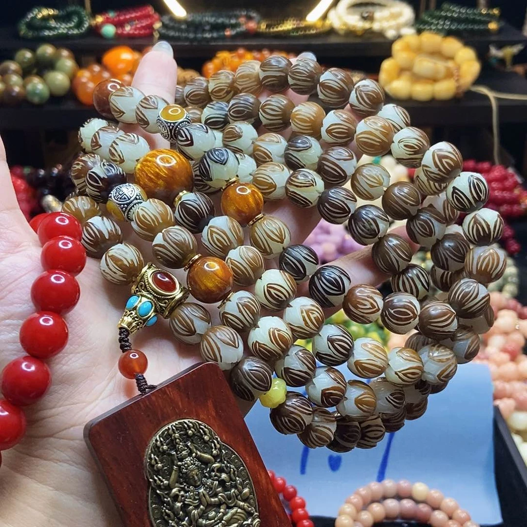 阿***久佛心果吊坠菩提果