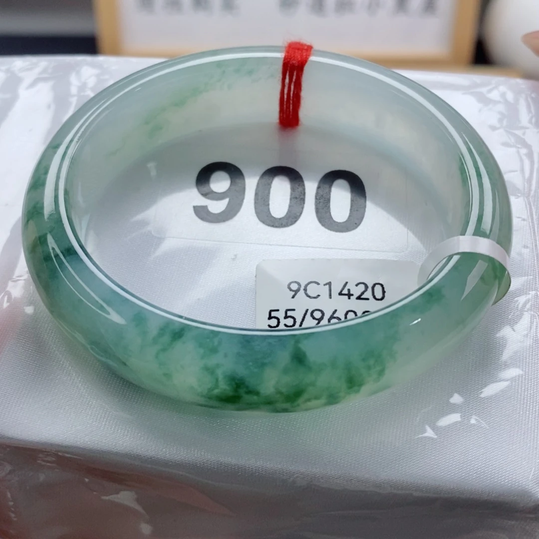 未镶嵌手镯（贵妃镯）翡翠天然A货翡翠手镯