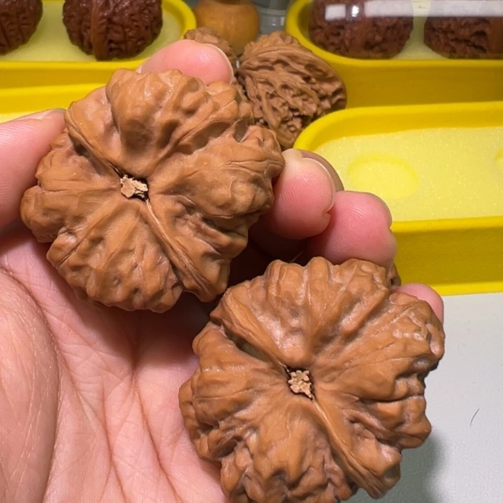 文玩核桃把件边40肚42蛤蟆头